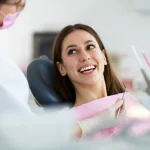 Od diagnozy obrazowej do wygojenia — jak w praktyce przebiega chirurgiczne wyłuszczenie torbieli okołowierzchołkowej Od diagnozy obrazowej do wygojenia — jak w praktyce przebiega chirurgiczne wyłuszczenie torbieli okołowierzchołkowej